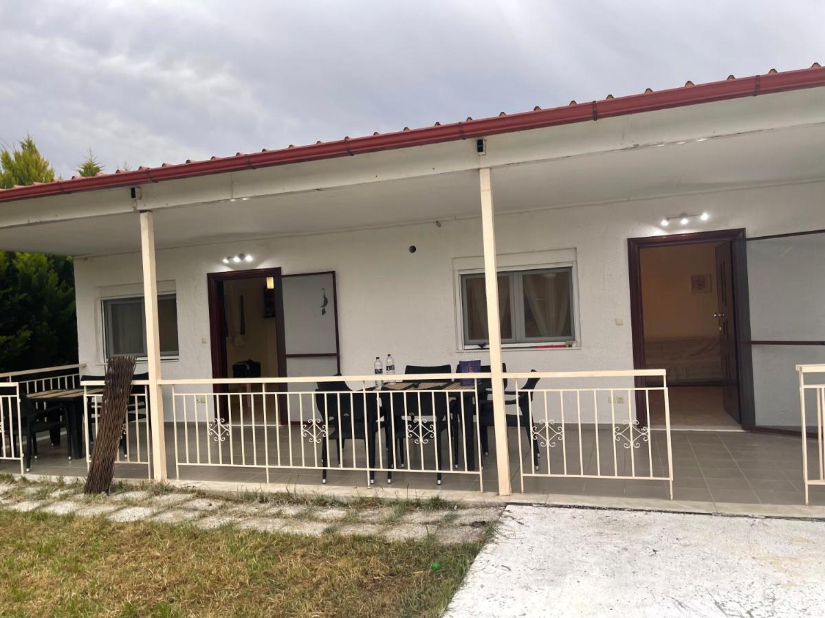 Ferienwohnung Ευχάριστο Εξοχικό Σπίτι Με Barbeque Skála Foúrkas Exterior foto