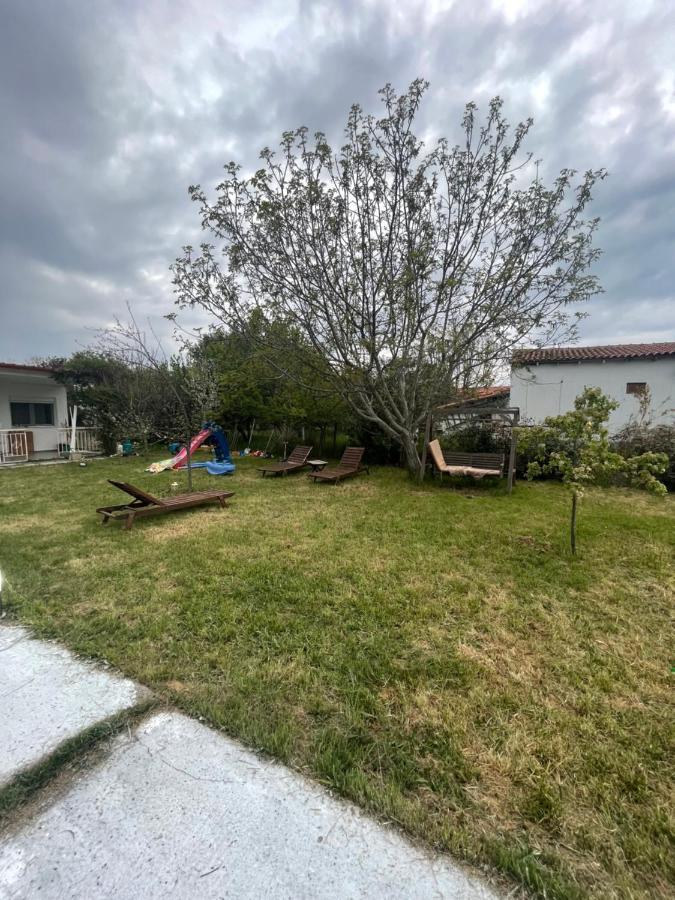 Ferienwohnung Ευχάριστο Εξοχικό Σπίτι Με Barbeque Skála Foúrkas Exterior foto