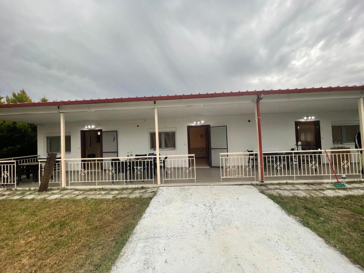Ferienwohnung Ευχάριστο Εξοχικό Σπίτι Με Barbeque Skála Foúrkas Exterior foto